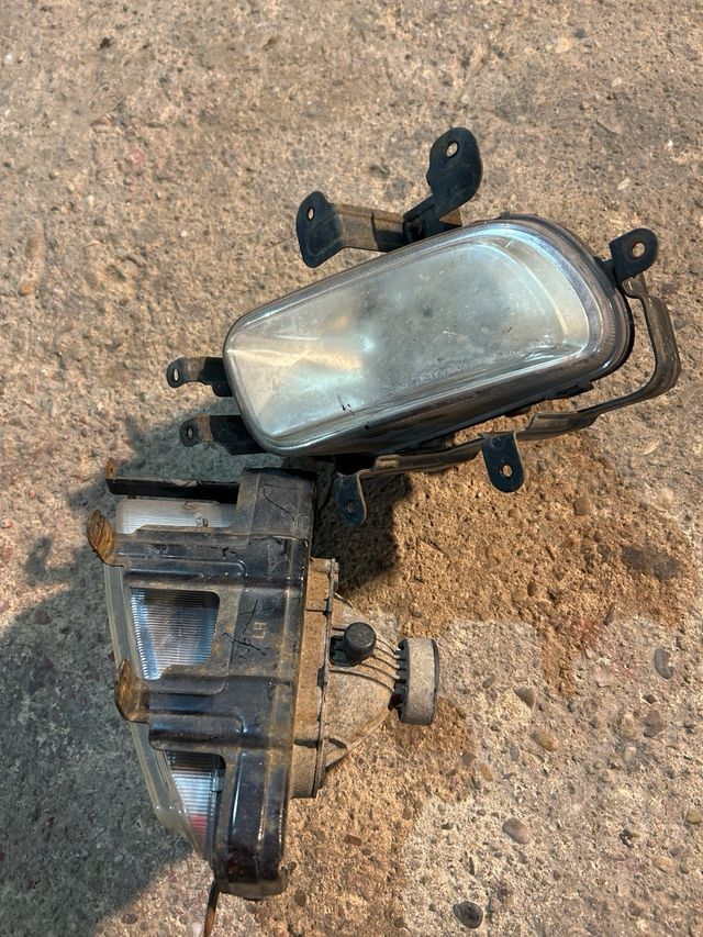 Antinieblas hyundai terracan