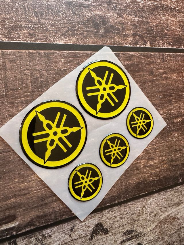 EMBLEMAS GEL MOTO YAMAHA R1 YZF R3 R6 MT07 TENERE
