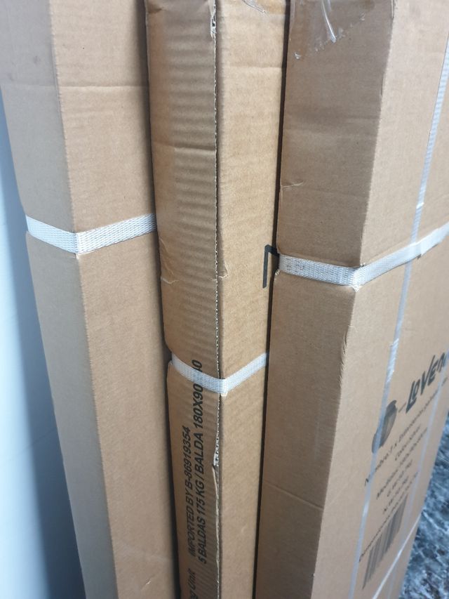 Estantería de 4 niveles – Perfecta para almacenar