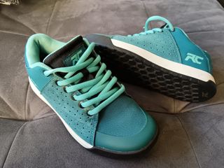 Zapatillas MTB enduro chica