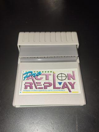 Action Replay para Nintendo Game Boy