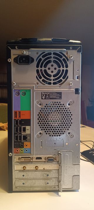 Ordenador de sobremesa Packard Bell