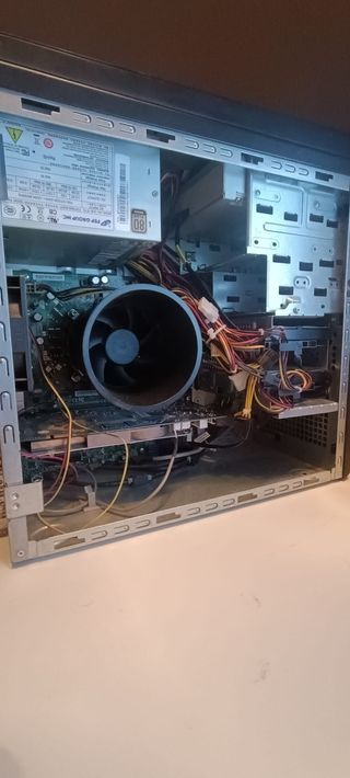 Ordenador de sobremesa Packard Bell