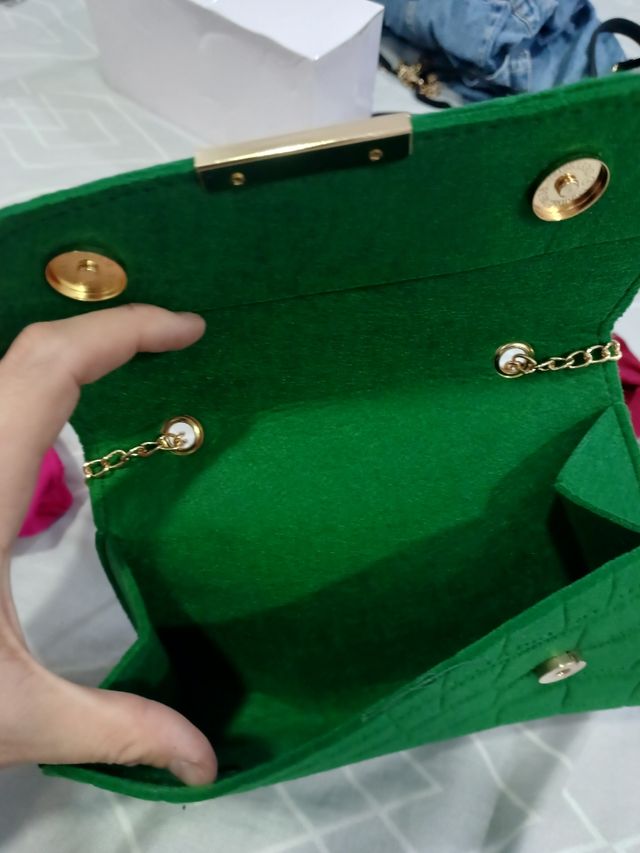 Bolso verde o rosa