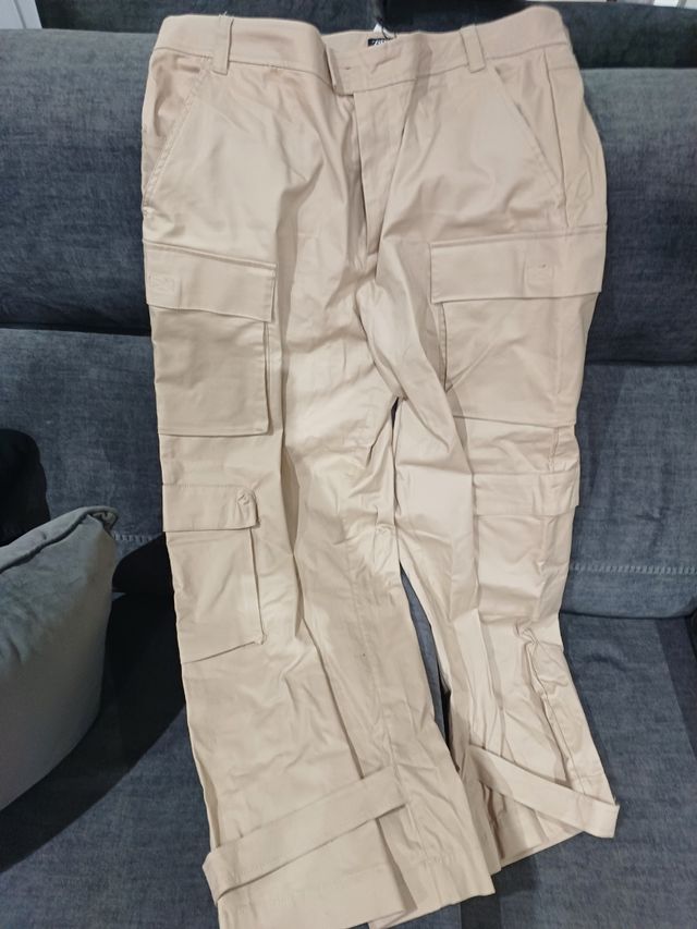 Pantalon cargo beige zara