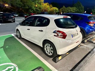 Peugeot 208 1.4 hdi