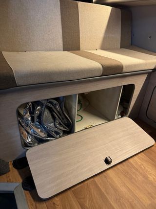 Camper Volkswagen T5 chasis largo, 2.0 TDI 2012