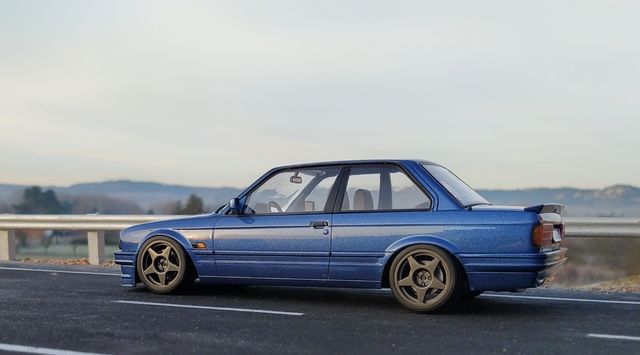 BMW E30 KK Scale 1/18