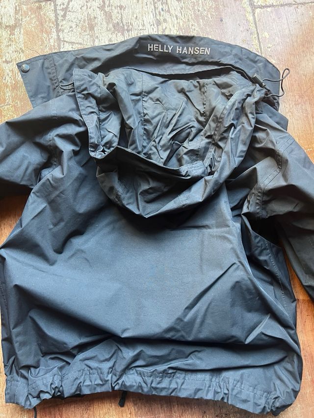 Anorak capucha Helly Hansen talla 12