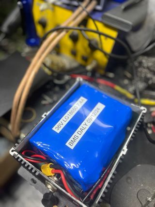 TALLER DE REPARACIÓN/VENTA PATINETES