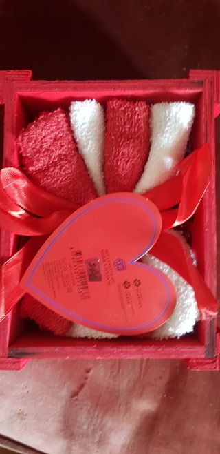 N 4 Lavette per ospiti in box legno