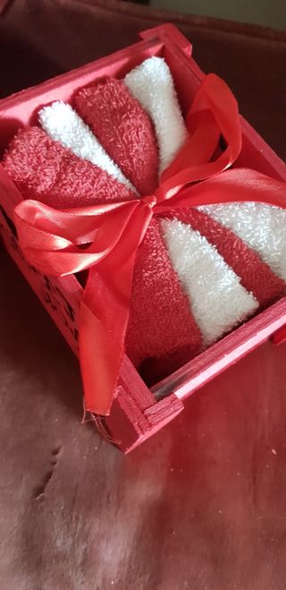 N 4 Lavette per ospiti in box legno