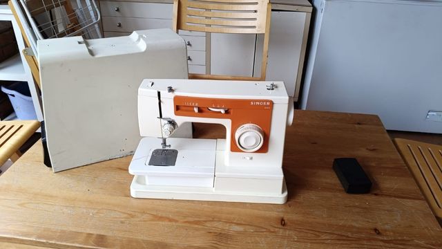 Maquina de coser singer