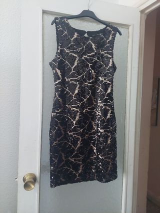 Ropa nueva de fiesta