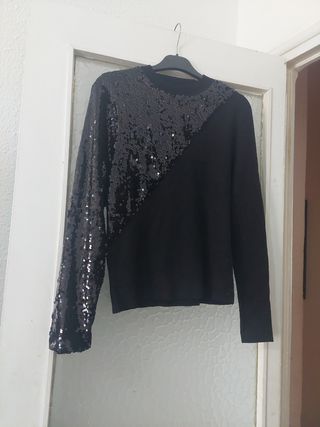 Ropa nueva de fiesta