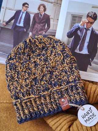 Berretto 100% lana fatto a mano