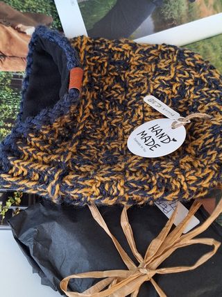 Berretto 100% lana fatto a mano