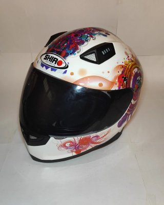 Equipación de moto: cascos + traje