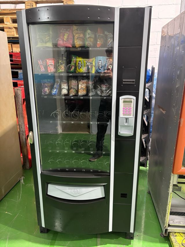 Maquina Saeco vending expendedora con billetero