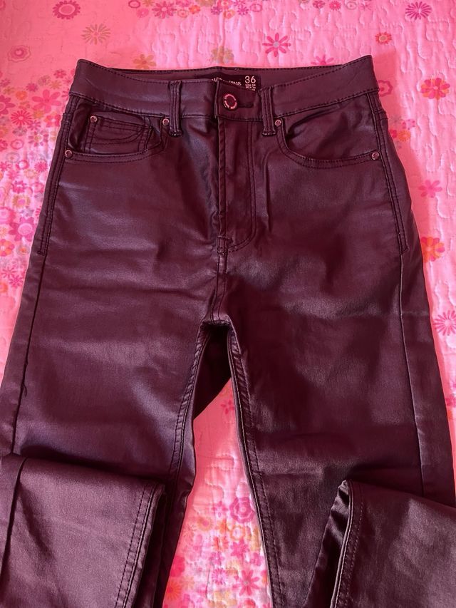 Pantalones cuero stradivarius