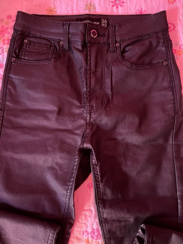 Pantalones cuero stradivarius