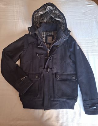 Abrigo de hombre. Pull&bear L 