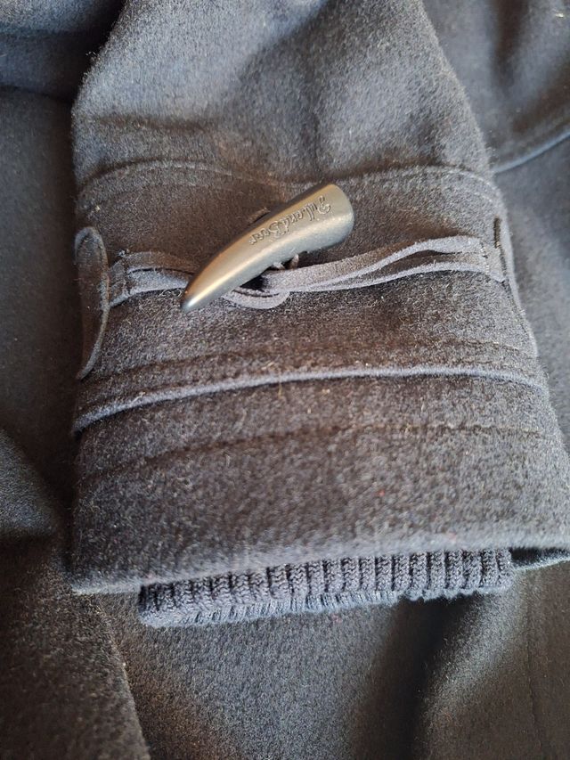 Abrigo de hombre. Pull&bear L