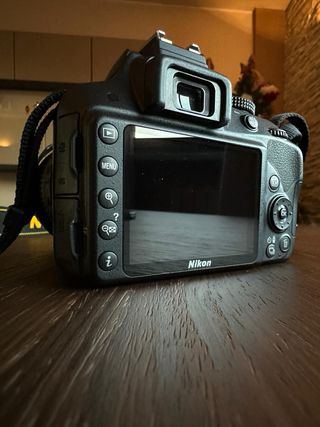 Nikon D3300 e obbiettivo Nikkor 18 105