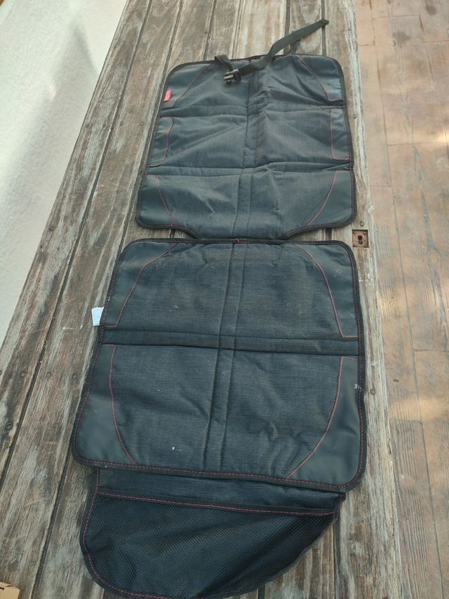 Coprisedile protettivo per auto Urge