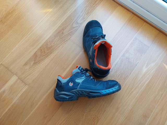 Zapato calzado trabajo seguridad