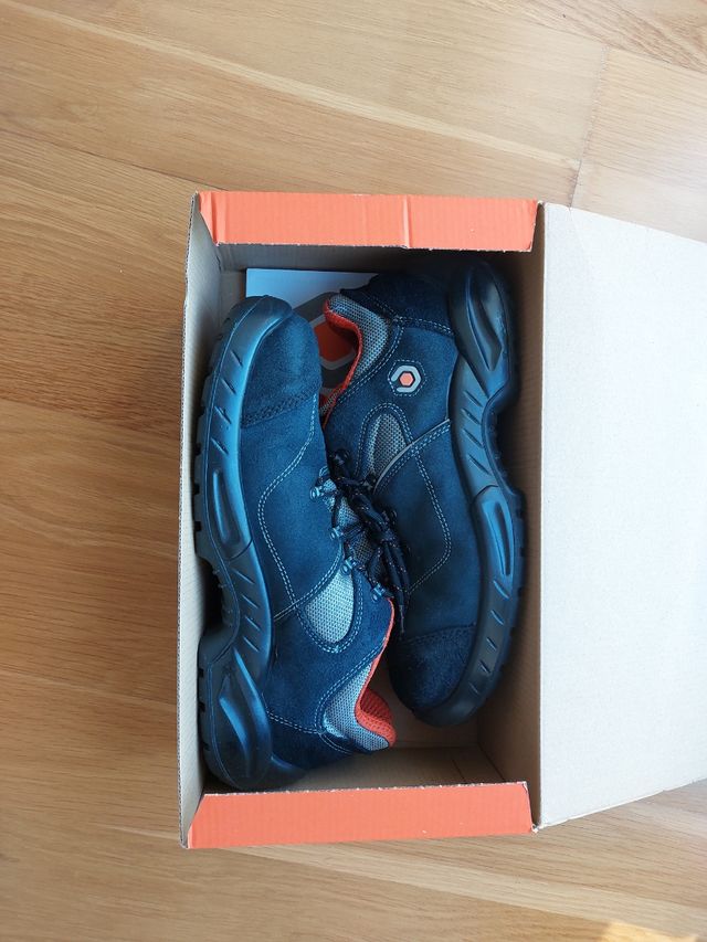 Zapato calzado trabajo seguridad