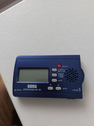 Afinador metrónomo Korg MA-30