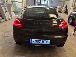 Porsche Panamera 4 2016