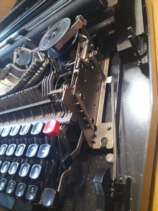 Maquina escribir Olimpia  Alphamatic 33