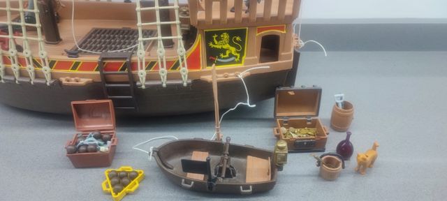 Barco pirata Playmobil