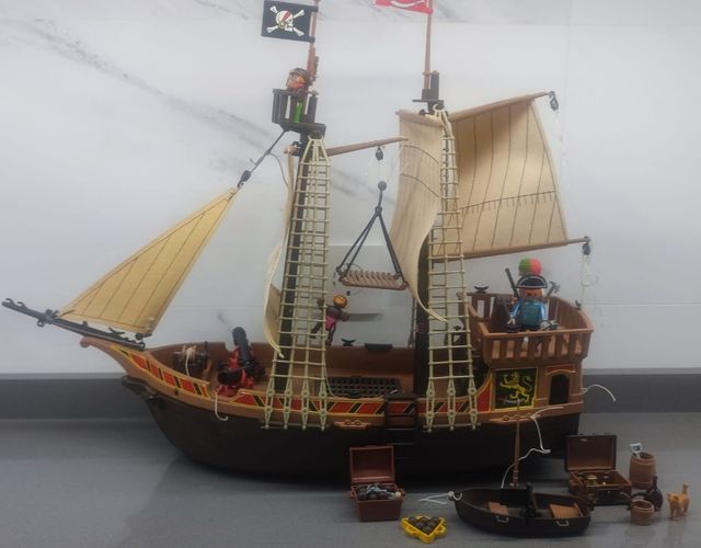 Barco pirata Playmobil