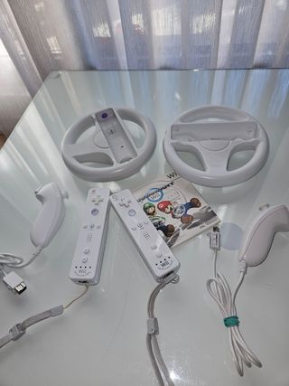Nintendo WII + Accesorios.
