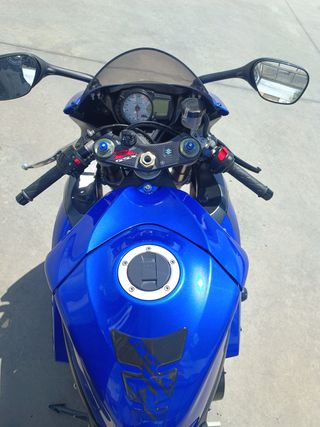 Suzuki gsxr 600 K-7