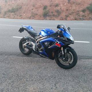 Suzuki gsxr 600 K-7