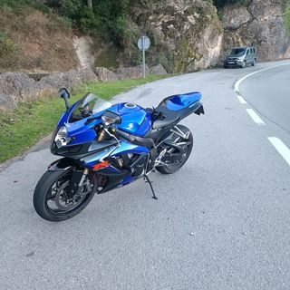 Suzuki gsxr 600 K-7