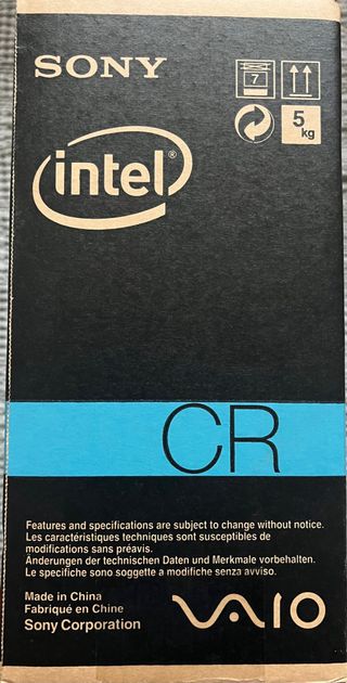 Portatil Sony Vaio VGNCR31S/W