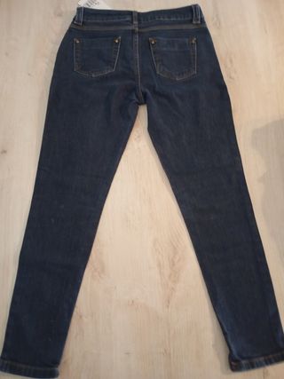 Pantalón pitillo azul oscuro talla 40