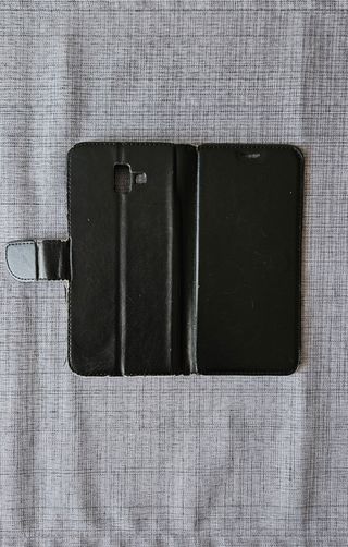 Funda con Tapa Samsung J6+