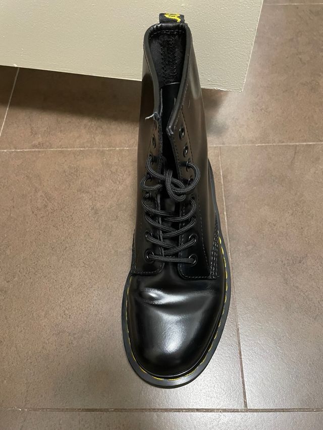 Dr Martens 38