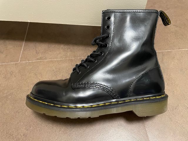 Dr Martens 38