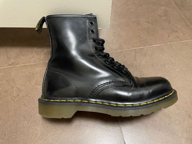 Dr Martens 38