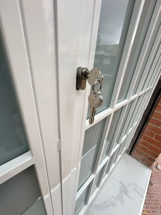 PUERTA ESTILO INDUSTRIAL 