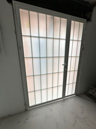 PUERTA ESTILO INDUSTRIAL 