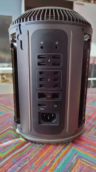 Ordenador Mac pro del año 2013