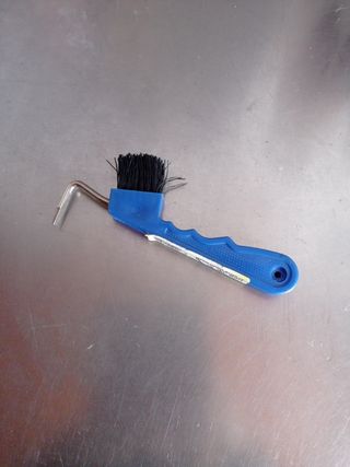 Cepillo limpiadoe para cascos de bestias